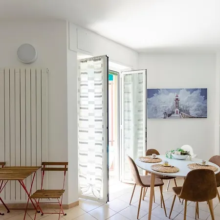 Joivy For 6, Near Centre, And Train Station Sestri Levante
