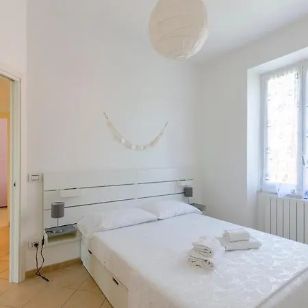 Joivy For 6, Near Centre, And Train Station Appartement *