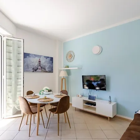 Joivy For 6, Near Centre, And Train Station Lägenhet Sestri Levante